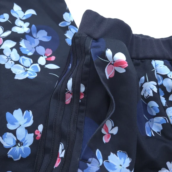 Adidas Girls Floral Printed Tricot Joggers size M (10/12) - Picture 6 of 16